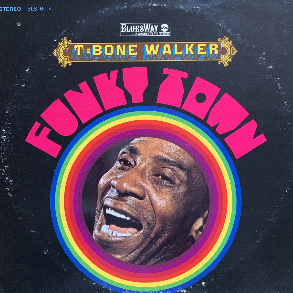 ayama5's tweet image. #Blues 78
T-Bone Walker / Funky Town
1968年にリリースされたLA録音盤。
クールなインスト曲🔹から代表曲🔸の
ファンキーバージョンになだれ込むA面の流れが大好物。
“Funky”なT-Boneも侮れません☺️
Goin' To Funky Town 🔹
youtu.be/iOU-qnbdoA4?si… 
Party Girl🔸
youtu.be/NGVCI_RZpzc?si…