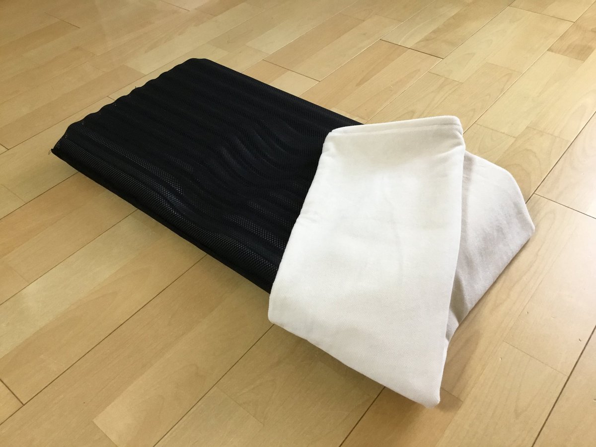 HappySleep7's tweet photo. 日頃の感謝の気持を込めてお母さんにまくら贈りませんか？
女性に優しい低めで安定感抜群のまくらです。
＃母の日　＃母の日プレゼント　＃母の日ギフト　＃グミまくら　＃グミまくらプレミアム　＃アウトドア　＃美容　＃エステ　＃マットレス　＃睡眠の質　＃睡眠障害　＃父の日プレゼント　＃まくら https://t.co/0QxWd5W0AW