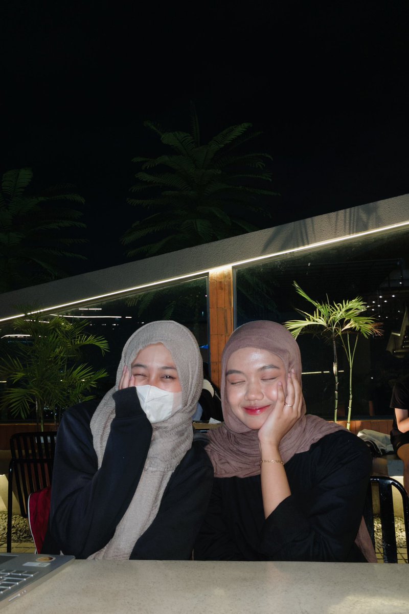 idin tweet media