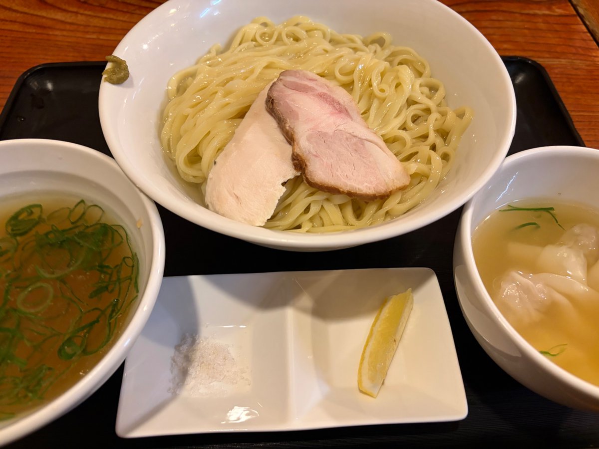 れいら tweet media
