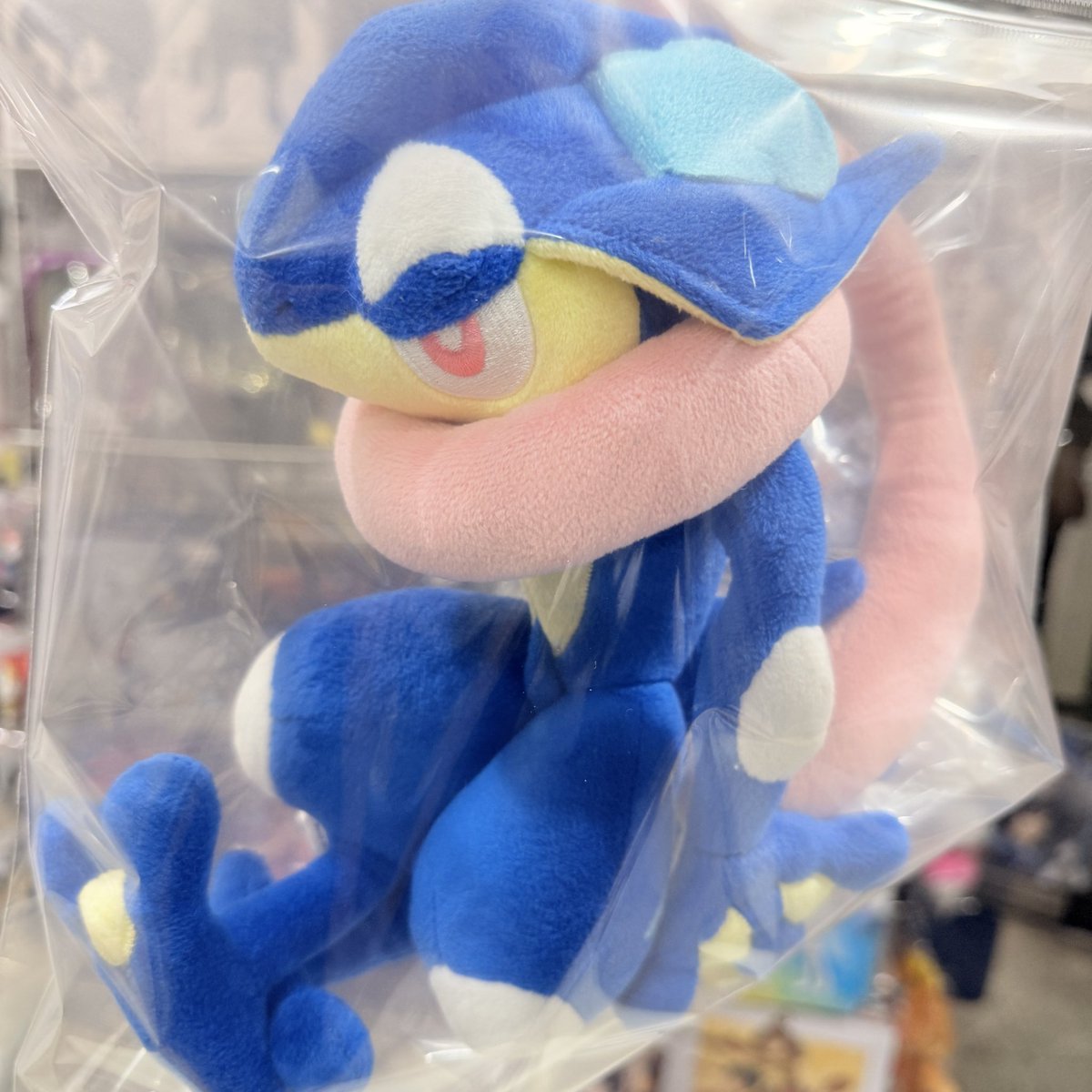 新作 70cm 巨大ぬいぐるみ ポケモン 海外製ゲッコウガ　等身大サイズ変更可能 Big More！特大ぬいぐるみ ゲッコウガ ｜【公式】ポケモンセンター