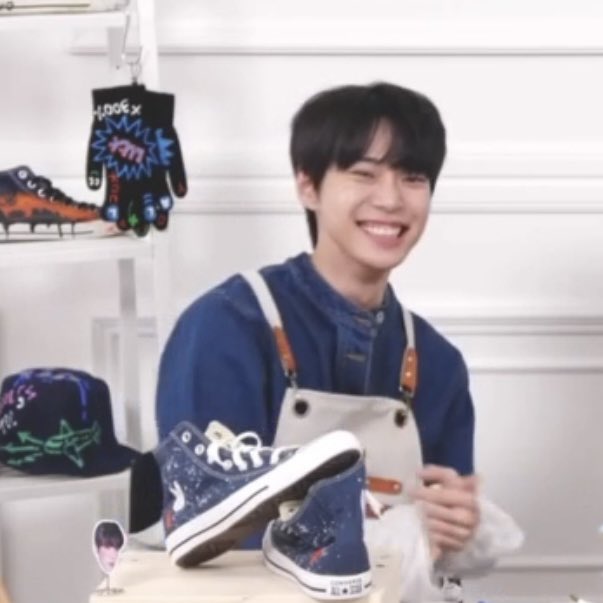 큐티໒꒱⋆꙳ tweet media