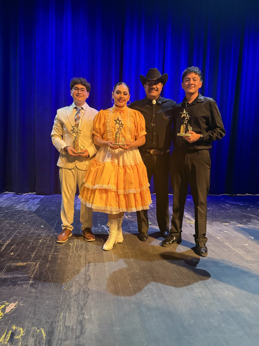 LReno_AHS's tweet photo. Blazer Nation knocked it out of the park with this one✨ Our annual Americas Got Talent truly highlighted the wonderful and diverse gifts of our student body. Congratulations to all of our Blazers who participated, and THANK YOU to everyone who made it happen🙌🏼 #AsUp🔥 https://t.co/4scNKRG3QH
