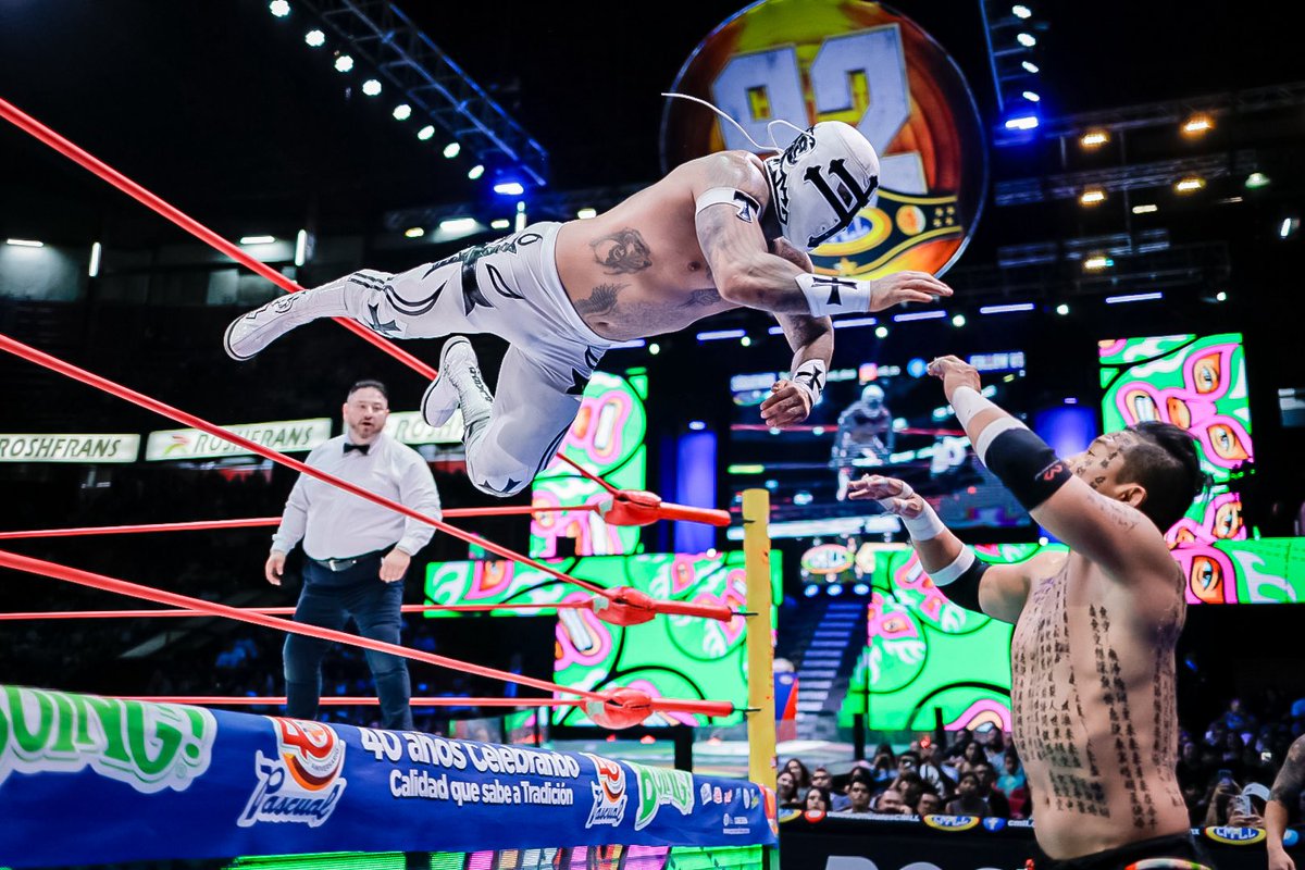 Lucha Libre CMLL tweet media