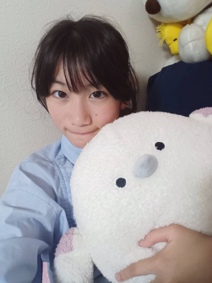 シマエナガってなんでこんなに可愛いんだろう(｡ŏ﹏ŏ)

#CHiCKちゃん #板花希音 #アイドル