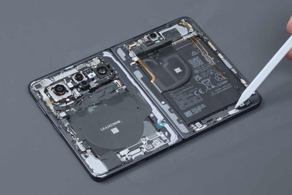 TechHome100's tweet image. Huawei Pura X Max teardown 
#Huawei #HuaweiPuraXMax 
1/12🧵
