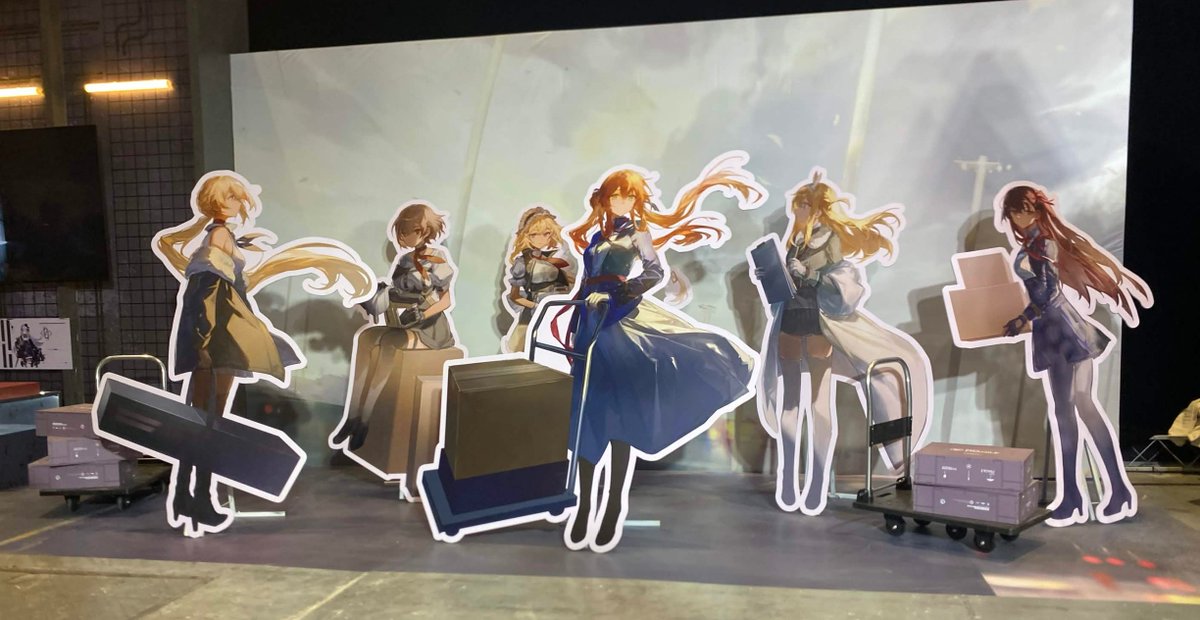 YZsFerrari's tweet photo. Girls Frontline 1 Griffin &amp; Kryuger Group Stand, all Dolls later appearing in GFL2

Groza
Vector
Centaureissi
Springfield
Suomi
Makiatto https://t.co/wKSvEoVwVa