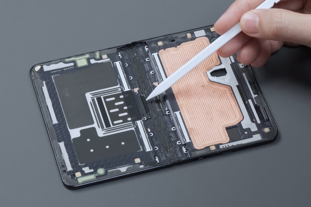 TechHome100's tweet image. SIM Tray
#Huawei #HuaweiPuraXMax 
12/12🧵