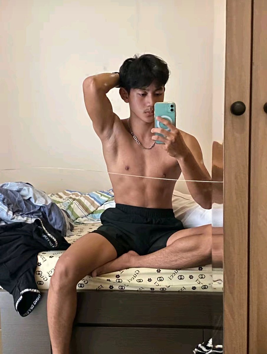 Randyka tweet media