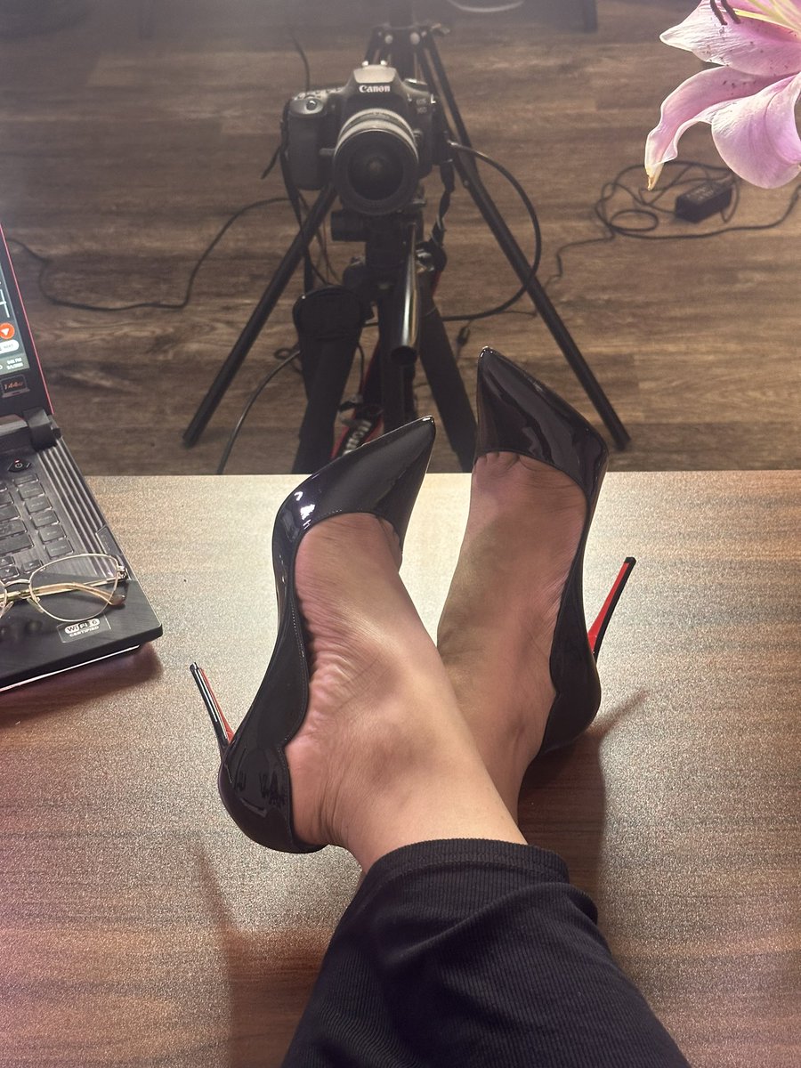 Supreme Queen Vee | Bay Area tweet media