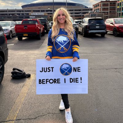 AmandaMassare's tweet photo. #NewProfilePic https://t.co/ZeyYdCup3a