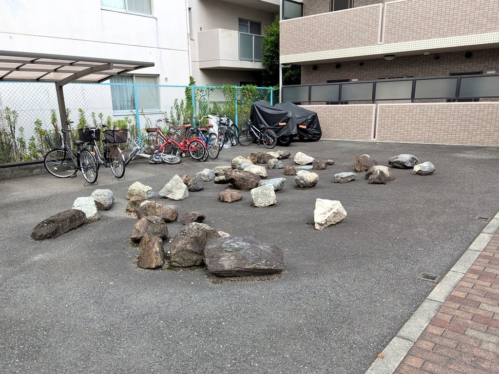 へびユーレイ tweet media