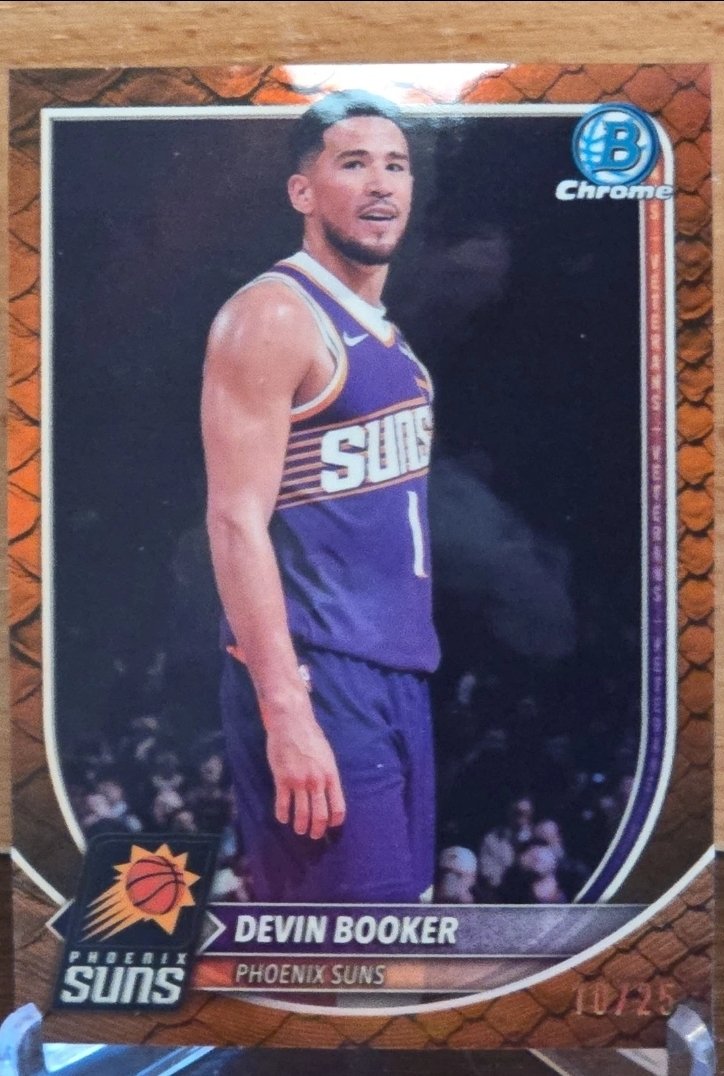 GillisFrank's tweet photo. This guy's pretty good eh? @DevinBook orange reptilian/25. Yes please! @CardPurchaser pretty decent you think? #dbook #suns https://t.co/TuI3eND2lR