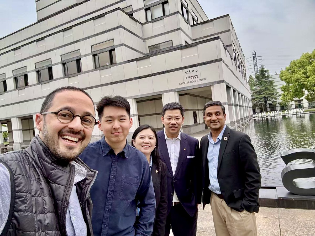 KamiarMohaddes's tweet image. On @CEIBS campus catching up with my #climaTRACES Lab PhD student @econ_zw1207 on our projects looking at how #VCs &amp;amp; #startups react to corporate strategic behaviour &amp;amp; actions of certain perceived technological leaders (such as @elonmusk's @Tesla and @ToyotaMotorCorp) stay tuned.
