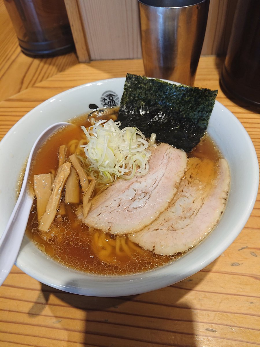 Fujii3's tweet photo. ひるがお人形町店
山形中華そば+ねぎチャーご飯
新宿小田急催事で食べたのもこんな感じだったかな https://t.co/Ce4c9q2EbM