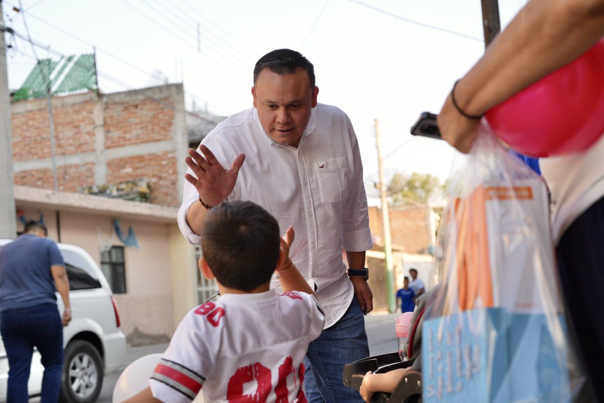 Toño Navarro tweet media