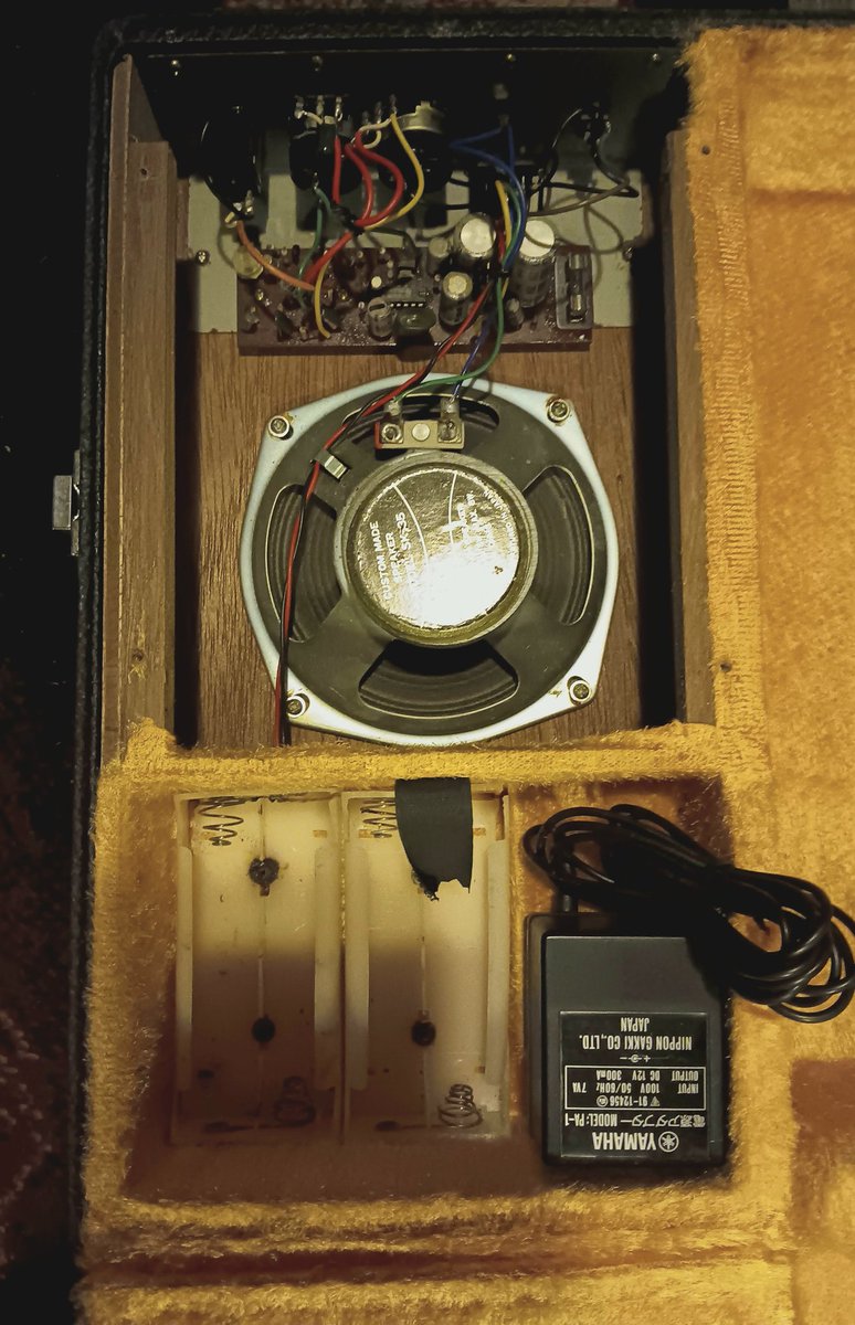 BriansElectro's tweet image. My vintage Checker case amp. Even has the original 12v power supply . Runs on batteries too so I can play for coins if I get homeless. 😆🤘
#Guitar #RocknRoll