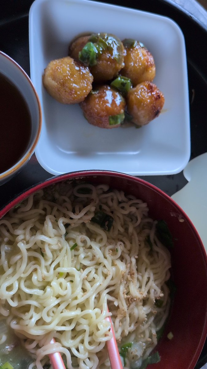 にしたん tweet media