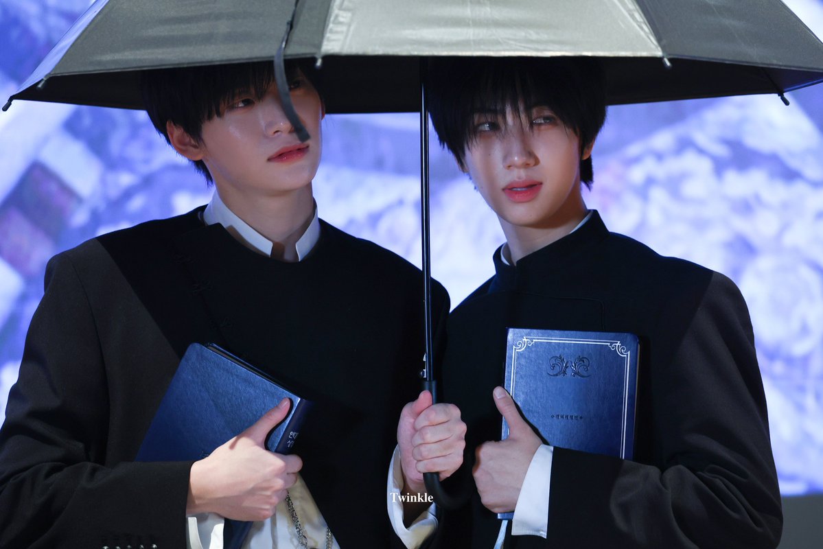 𝐓𝐰𝐢𝐧𝐤𝐥𝐞 tweet media