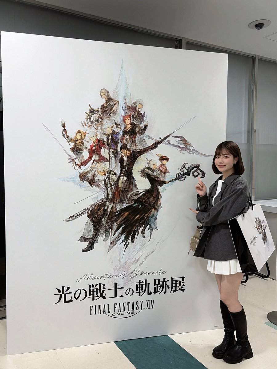 shion_arcana's tweet photo. 「光の戦士の軌跡展」へ！！
今までの旅路を思い出して涙
終焉の戦い体験できてアツすぎた〜
あれが神龍の乗り心地、、🐉

#ヒカセン展 #FF14 https://t.co/O3JcMhEVhI