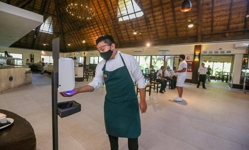 RutaSureste's tweet photo. Mientras el Caribe Mexicano celebra cifras récord de turismo y ocupación hotelera, existe otra realidad que pocas veces aparece en las postales https://t.co/w1RMvvKvTk