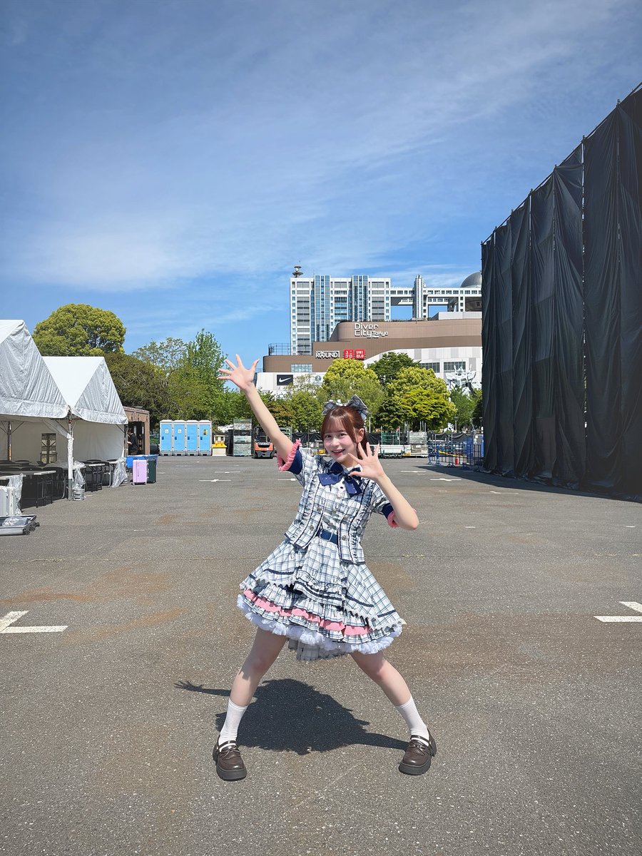 natsumi_ly0212's tweet photo. IDOL SUMMER JUNGLE 2026 DAY1
ありがとうございました❕🐯💞

log youのピンク色担当、小浜菜摘です！♡

初の野外、朝早かったけど、めーーーっちゃ楽しくて終わりたくなかった🥹これからの夏フェスがとっても楽しみになったねーーー！

はじめてろぐゆーを観てくれた方も楽しんでいただけていたら嬉しいです✨また遊びに来てね ·͜·

#logyou #小浜菜摘