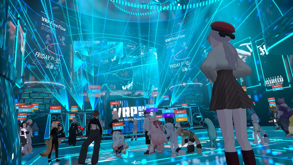 LondonsanVR's tweet photo. 昨日 #VRPFF に遊びに行ったやつ!!
みんな盛り上がってて超おもろかった!上手い人も、心から楽しんでる人も、全員の一体感を感じて楽しめてよかった~~~~~また遊びに行きたい https://t.co/oVrNqg7h0X
