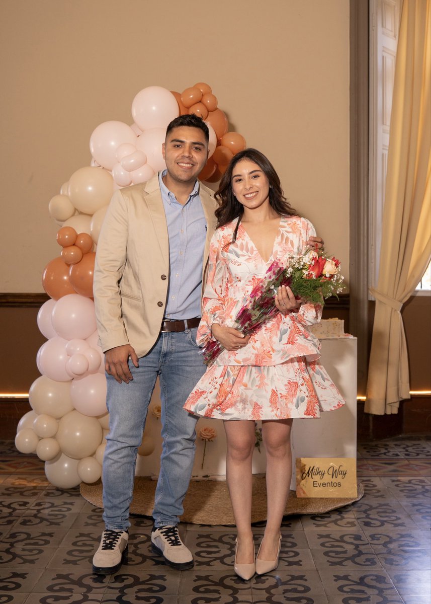 titirgl18's tweet photo. Mi bridal shower 💕 celebró esta etapa tan linda. A la vez feliz porque pronto seré su esposa 🥰 https://t.co/aLdY31ltnw