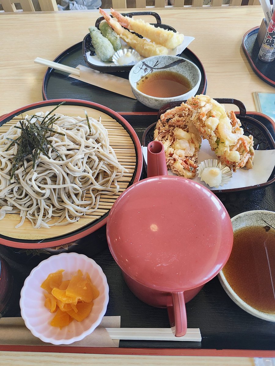 ともちん tweet media