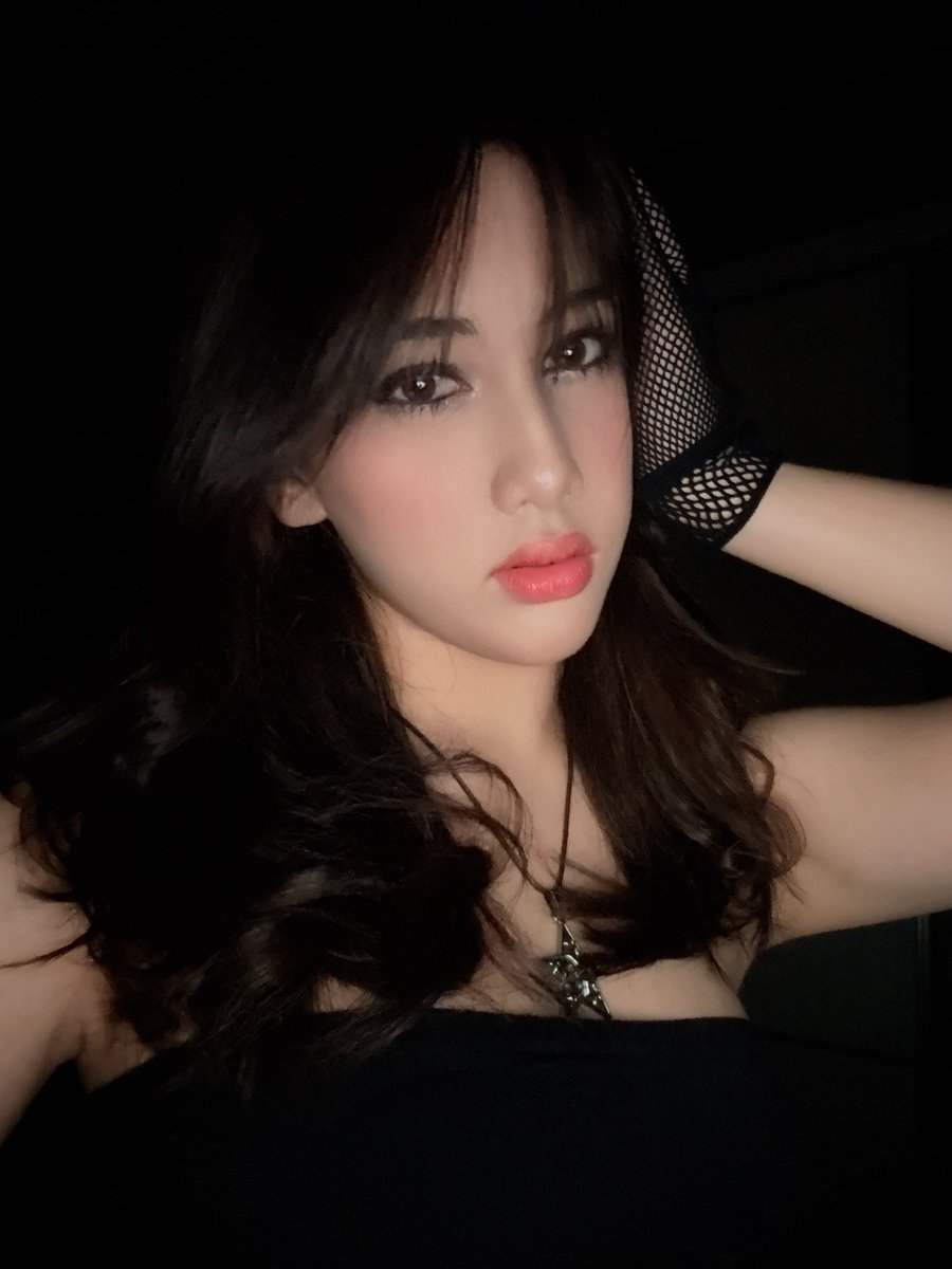 Chelsea Davina tweet media