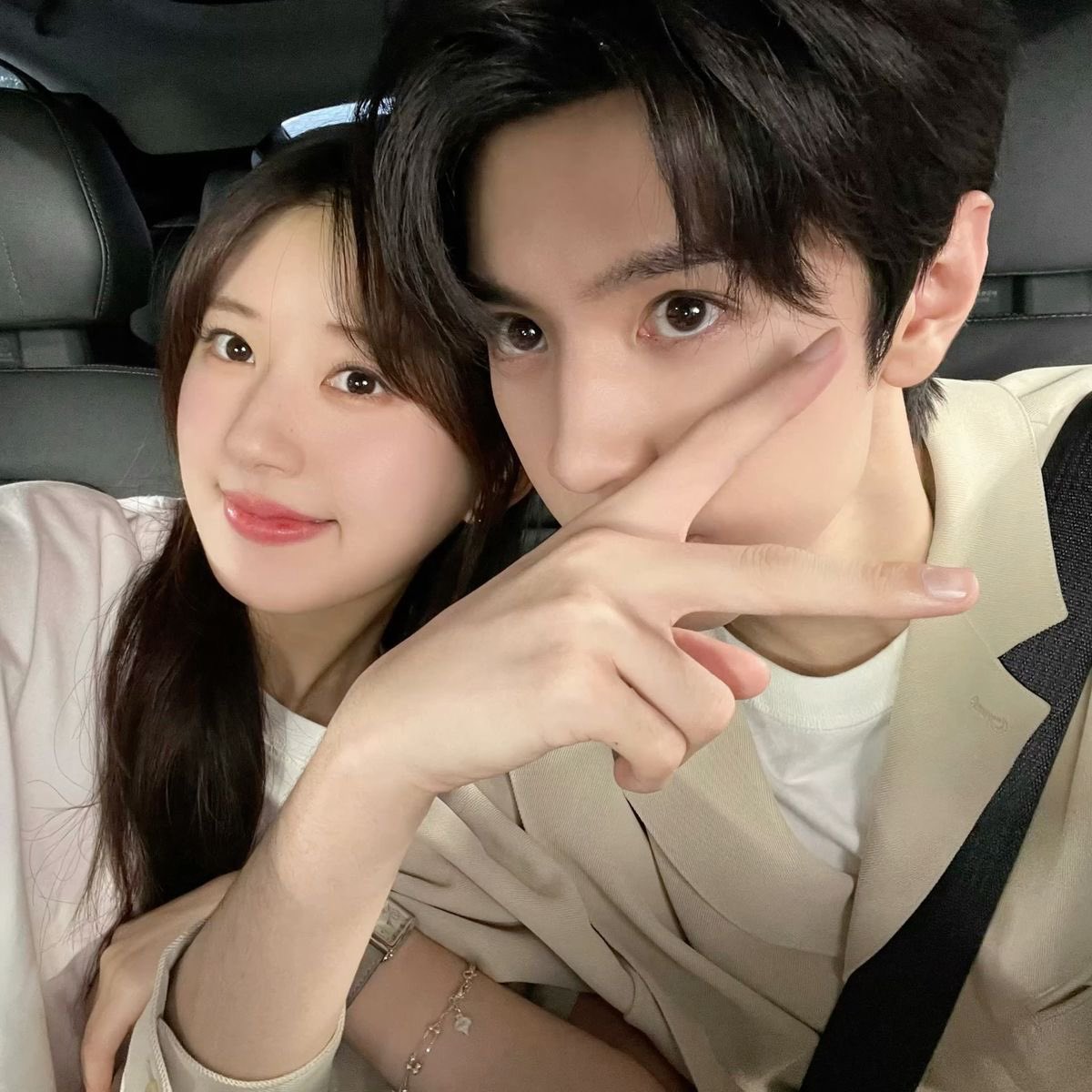 오직 tweet media