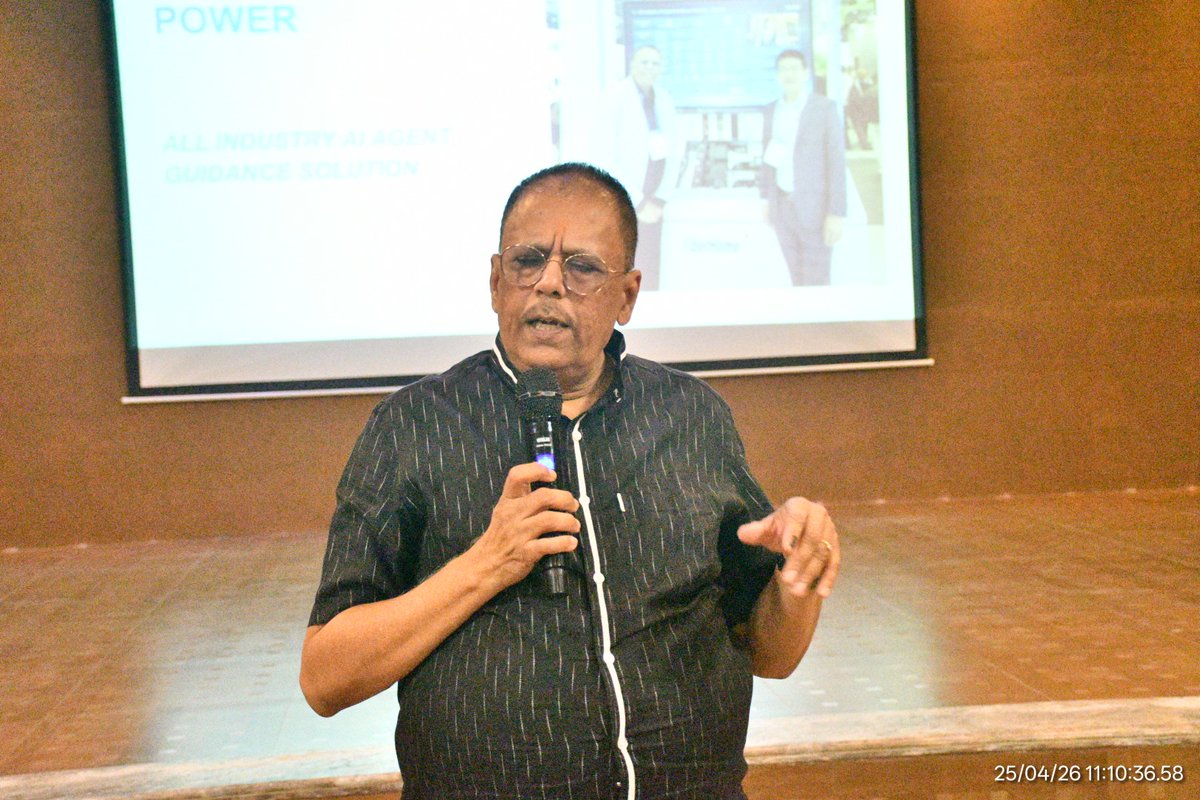 nprinstitutions's tweet image. Building the bridge between industry &amp;amp; academia! 🚀 #NPRCET successfully hosted a Career Advancement Program for both staff &amp;amp; students featuring Sri. Jayaprakash Gandhi. A vital step in empowering our community for the digital future🏛️💡 #NPRGI #CareerReady #EngineeringExcellence