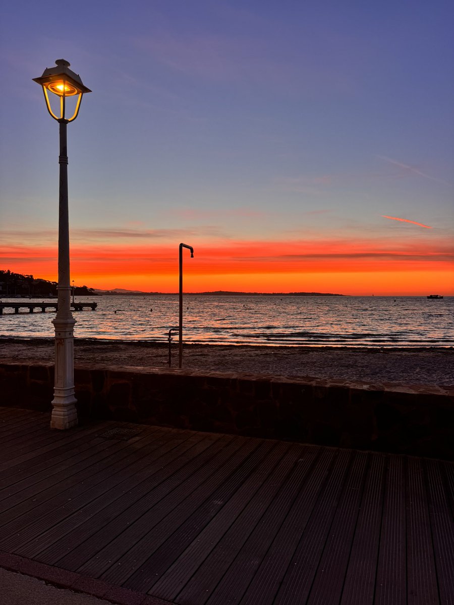 ReneTombarel's tweet image. Pendant l’aurore ce samedi #cannes #CotedAzurFrance