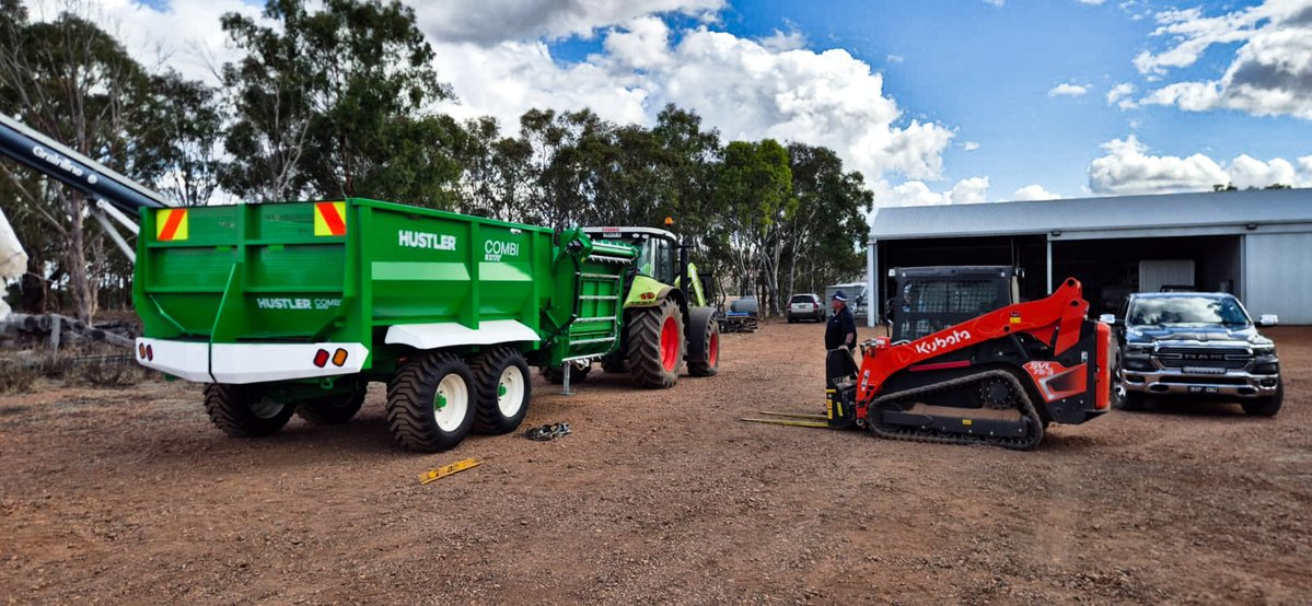 Double R handing over the goods.
Farm life just got a whole lot easier with this lowest maintenance wagon on the market.😎
Thats the CombiRX² 💪🏽