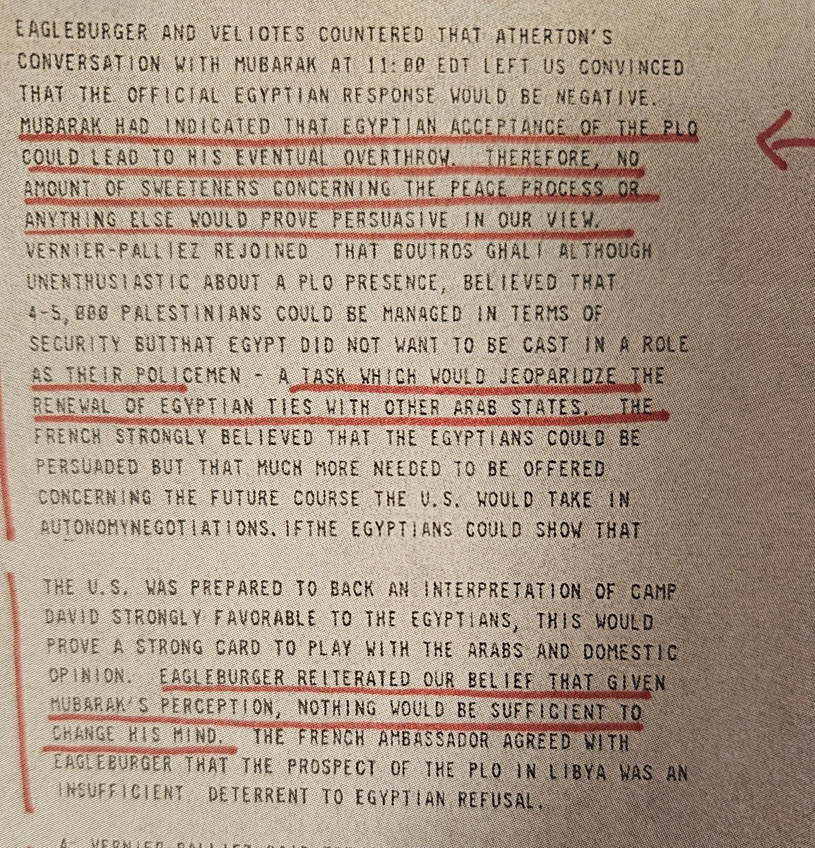Hbounassif's tweet image. In July 1982, as Israeli forces besieged the PLO in Beirut, American officials sought to persuade Hosni Mubarak to allow the Palestinians into Egypt. The Saudis offered financial incentives, while Washington promised to pressure Israel to curb settlement activity in the West Bank