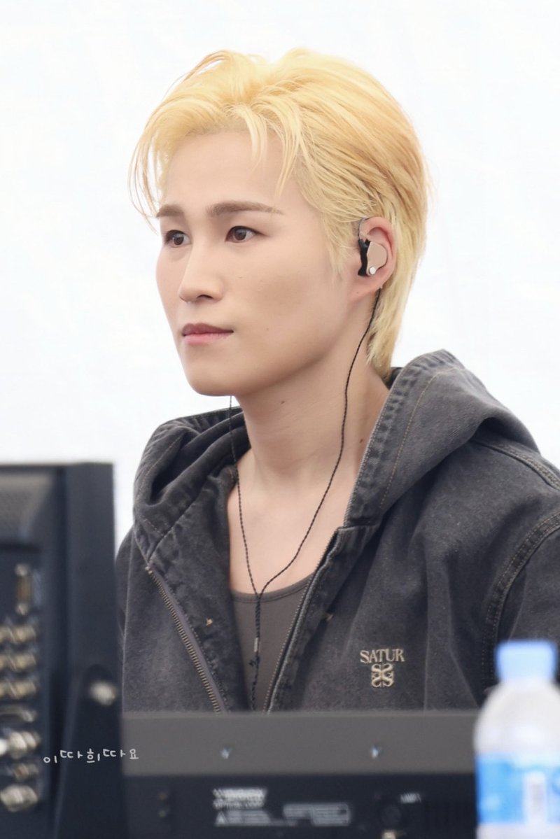 이따희따요 𖥔 ࣪ ᥫ᭡ tweet media