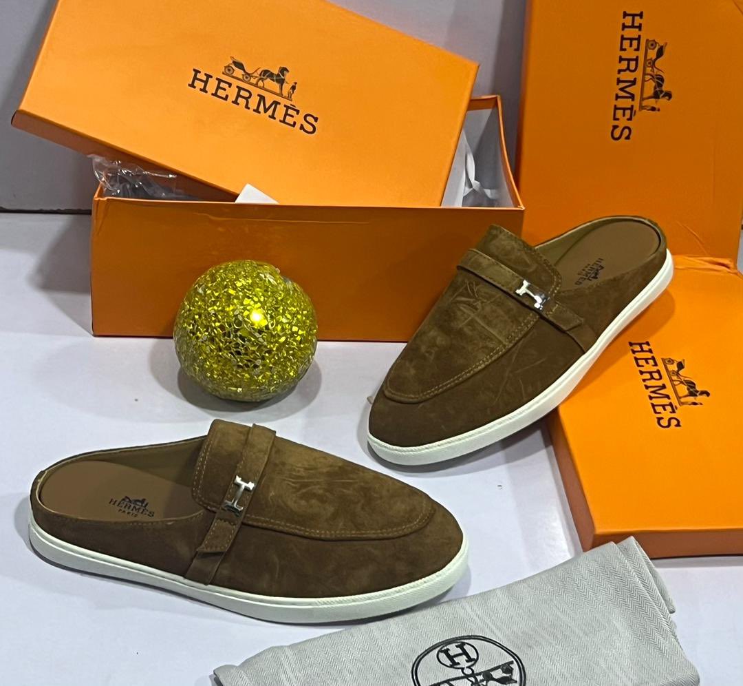 Feet2FitNG's tweet photo. New INN‼️
HERMÈS Luxury mule loafer
🏷️#55K
Order now: https://t.co/uJt3ocggKL https://t.co/wfGY1WrDT0