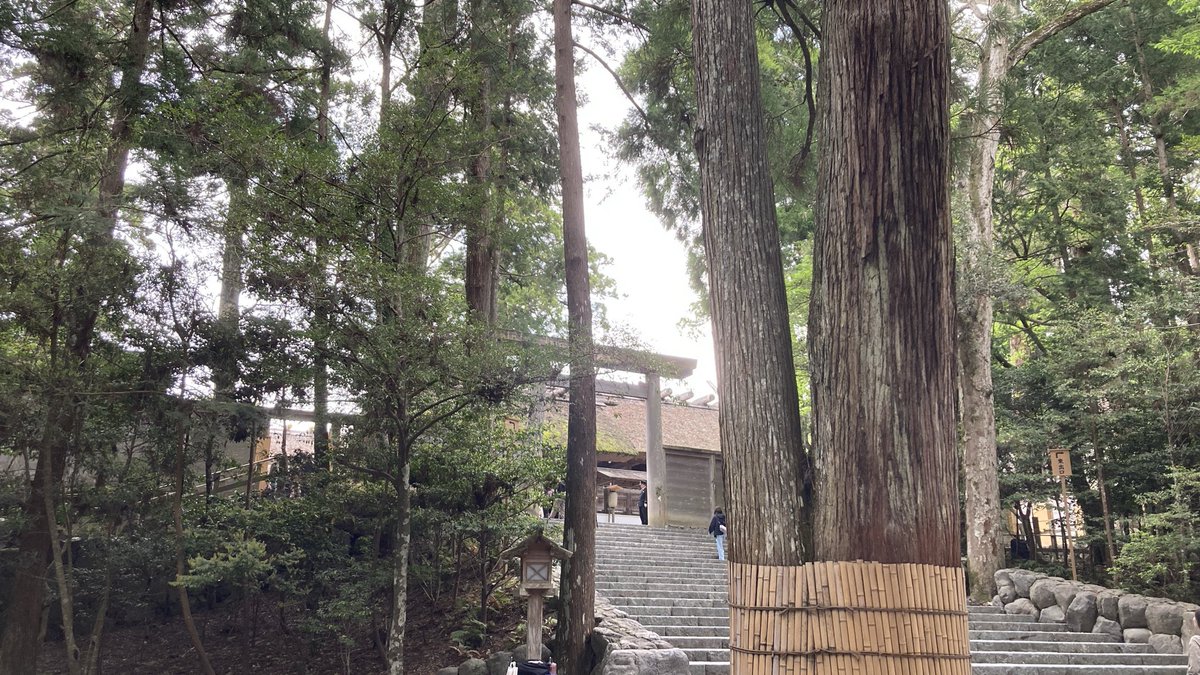 TEIMN_Main's tweet photo. そういえば、先日の大阪リカラー運転会のついで、4/29にお伊勢参りに行ってきました。

やはり「大型連休直前」が空いてていいですねぇ
ゆっくり落ち着いて周りを一切気にせずお参りが出来ました。 https://t.co/7suyoS8Znk