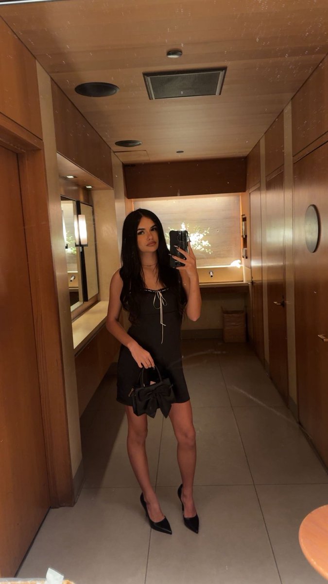Jade tweet media