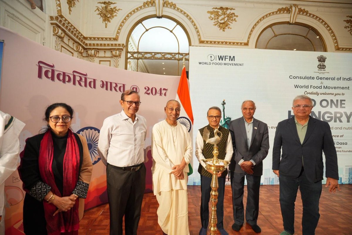 VardaanCSR's tweet image. A global initiative aims to eliminate hunger by improving access to nutritious food and supporting vulnerable communities through sustainable efforts.

Read more: buff.ly/tt3y9hm @newsindia5 

#ZeroHunger #CSR #CommunitySupport #Sustainability