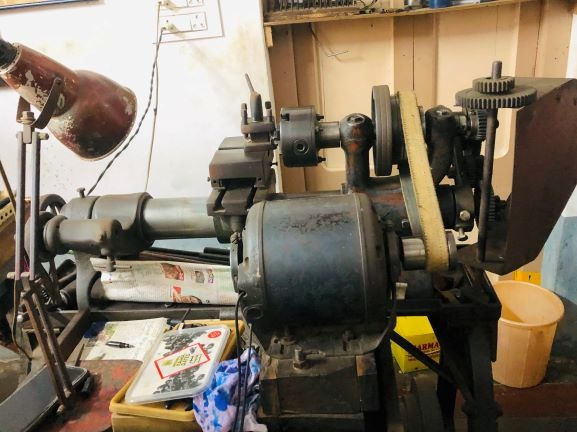 In 1921, Mahatma Gandhi asked K.V. Ratnam to make a pen; he issued a challenge that was practically an industrial death sentence. He told Ratnam to build a fountain pen made entirely of Indian materials, or not to bother at all. For 13 yrs, Ratnam operated like a medieval
