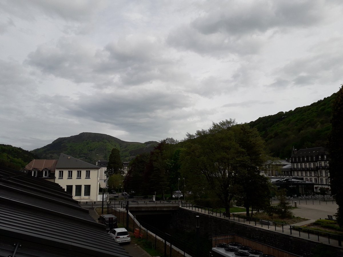 Office de Tourisme du Mont-Dore tweet media