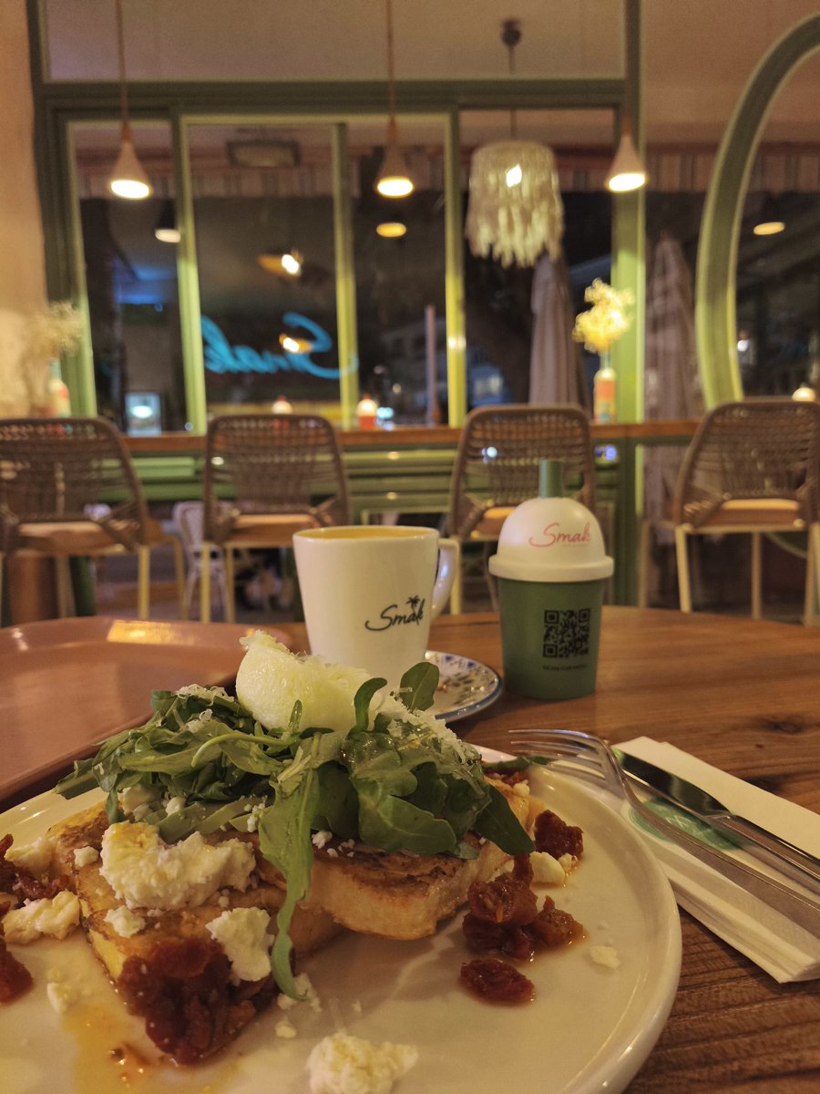 07angelksmtykl's tweet image. My cofee love #cofee #americano #latte #capucino