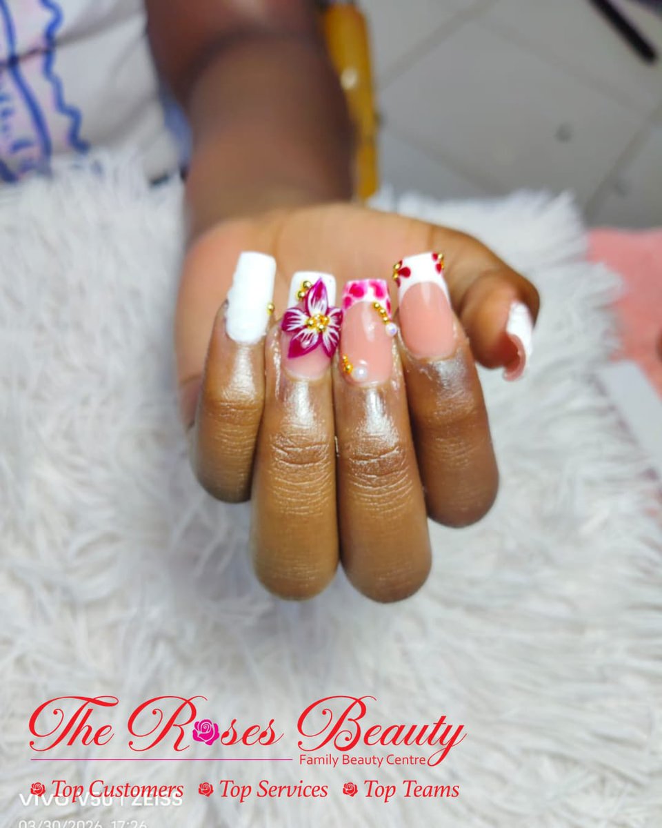 Thetoprose's tweet photo. You know you're a nail polish addict when you start matching your manicure to your outfits
#WorkersDay #SaturdaySearch https://t.co/ULOYcMPvla