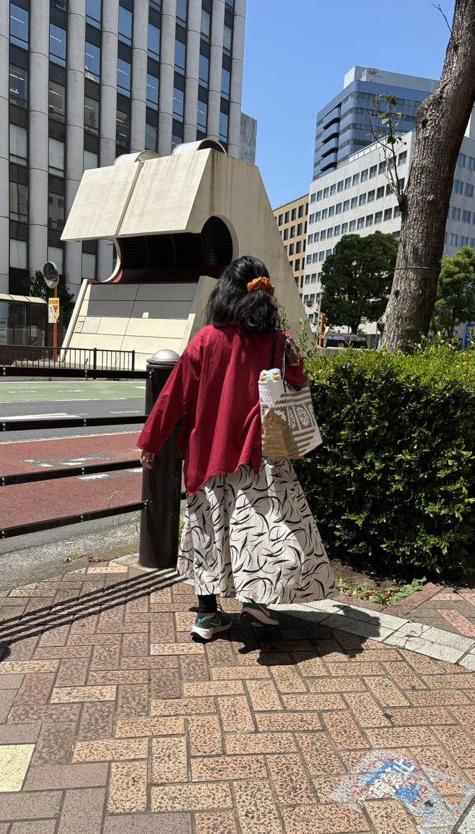noraterrier's tweet photo. 義母と待ち合わせて買い物と色々報告会

落ち合う前に台湾のジェン先生の服でお調子にのって記念撮影

母の買い物。ふんわりとしたイメージから求めている家電を見つけるのは難しいが頑張った

グリーン券を買って改札に入るのを見届けた後、人酔いしたのですぐ帰宅

とりあえず母が元気でよかった https://t.co/rlp9Twb599
