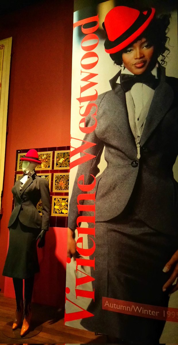 Helencello's tweet image. Vintage Vivienne Westwood, Catwalk #style
#DailyPictureTheme