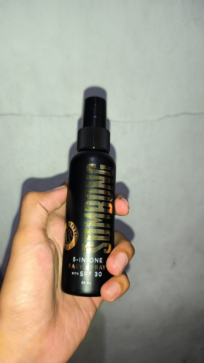 lovableforyouu's tweet image. Preloved Skincare✨

Sombong Spray 5in1 — unused, belum pernah dipake sama sekali (minus buka segel aja).
Isi masih full &amp;amp; kondisi fresh banget!

Size 50 ml
Only 60k 🍓 (worth it banget!!)
DOM Surabaya/Sidoarjo 
fast respon, first pay first get!
#preloved #surabaya #sidoarjo