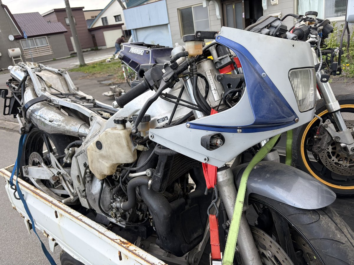 jog z 不動車　部品取り　12月21日で締め切ります 廃品業者がバイク15台くらい回収に来てたんだけど。 遠くから見ても