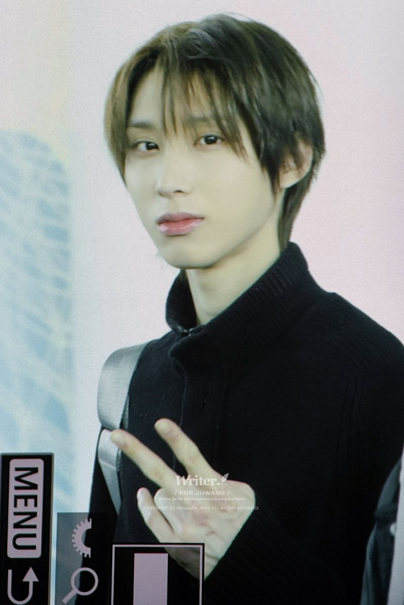 ๐พ๐ซ๐ข๐ญ๐๐ซ. tweet media