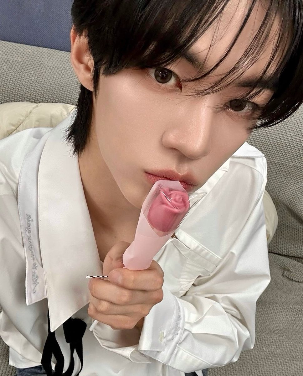 aegiddoi's tweet image. got that ddarum ddarum in me ໒꒱ ‧₊˚

#SaiSelcaDay #SSD #42SD
